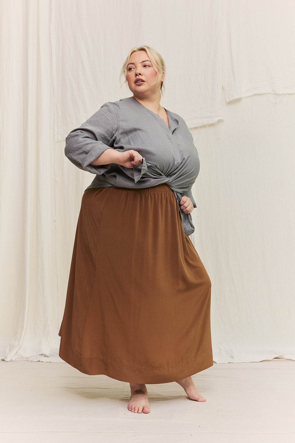 Bel Skirt in Washable Silk Ochre#color_ochre