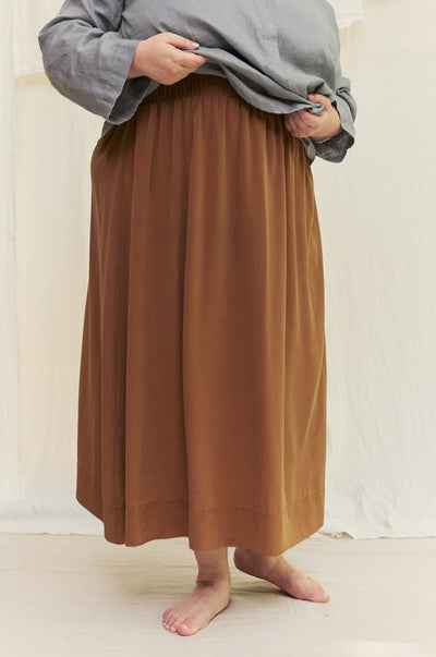 Bel Skirt in Washable Silk Ochre#color_ochre