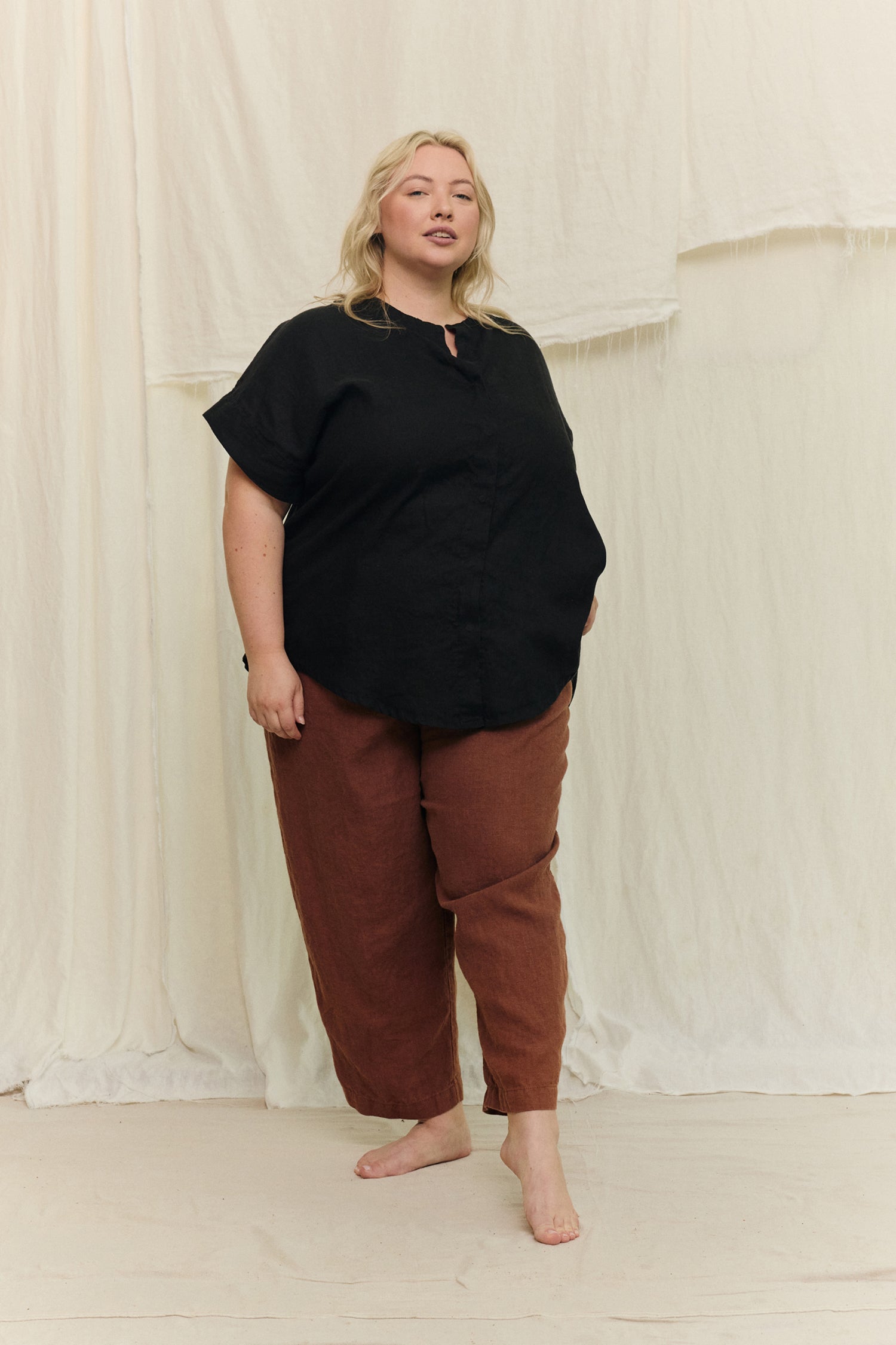 Georgia Snap Top in Lightweight Linen Ink#color_ink