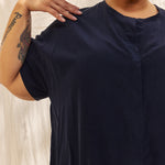 Georgia Snap Top in Washable Silk Midnight#color_midnight