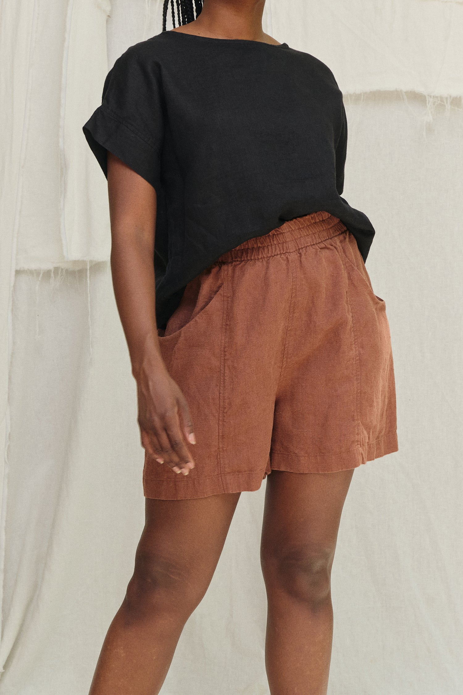 Georgia Tee in Lightweight Linen Ink#color_ink