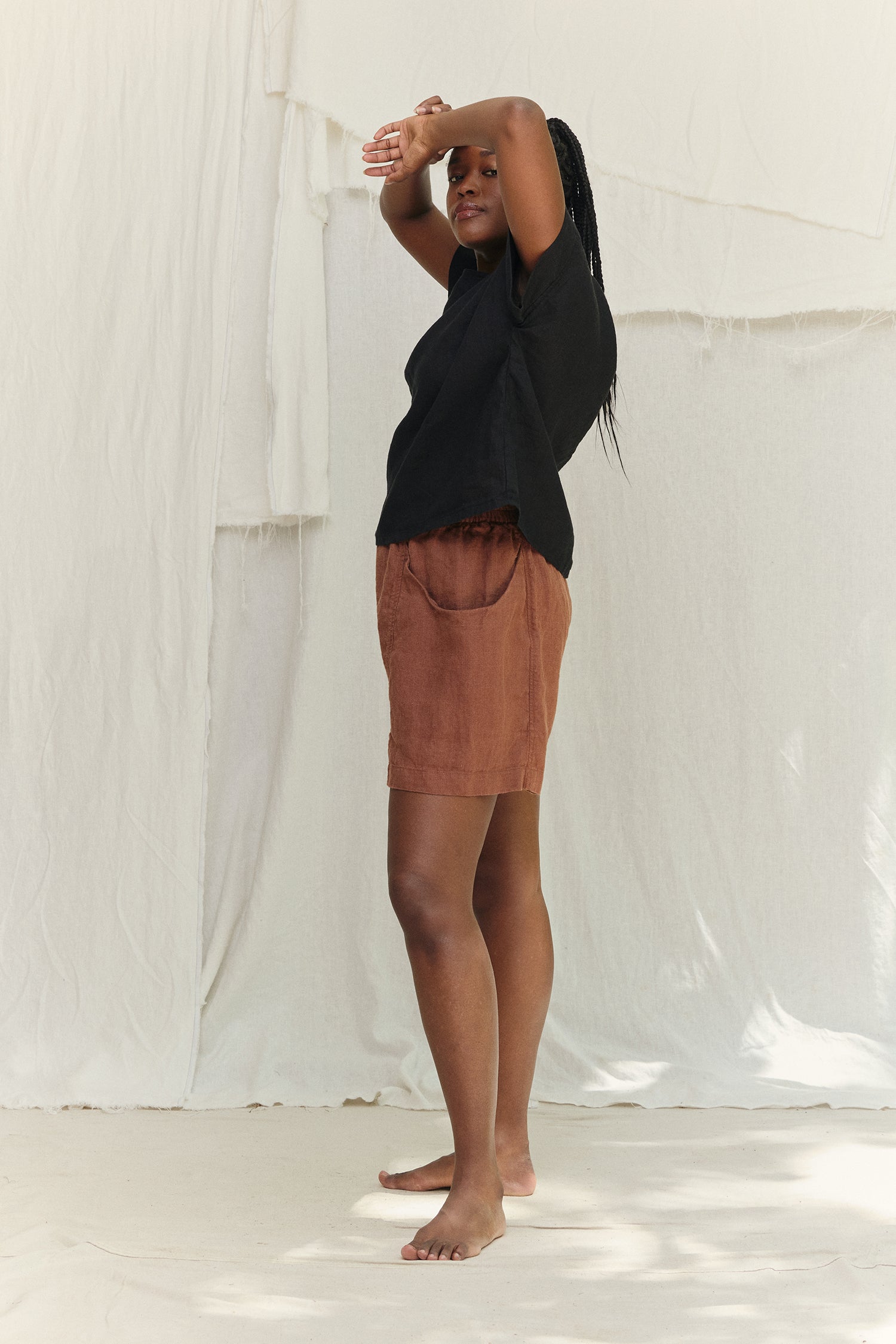 Georgia Tee in Lightweight Linen Ink#color_ink
