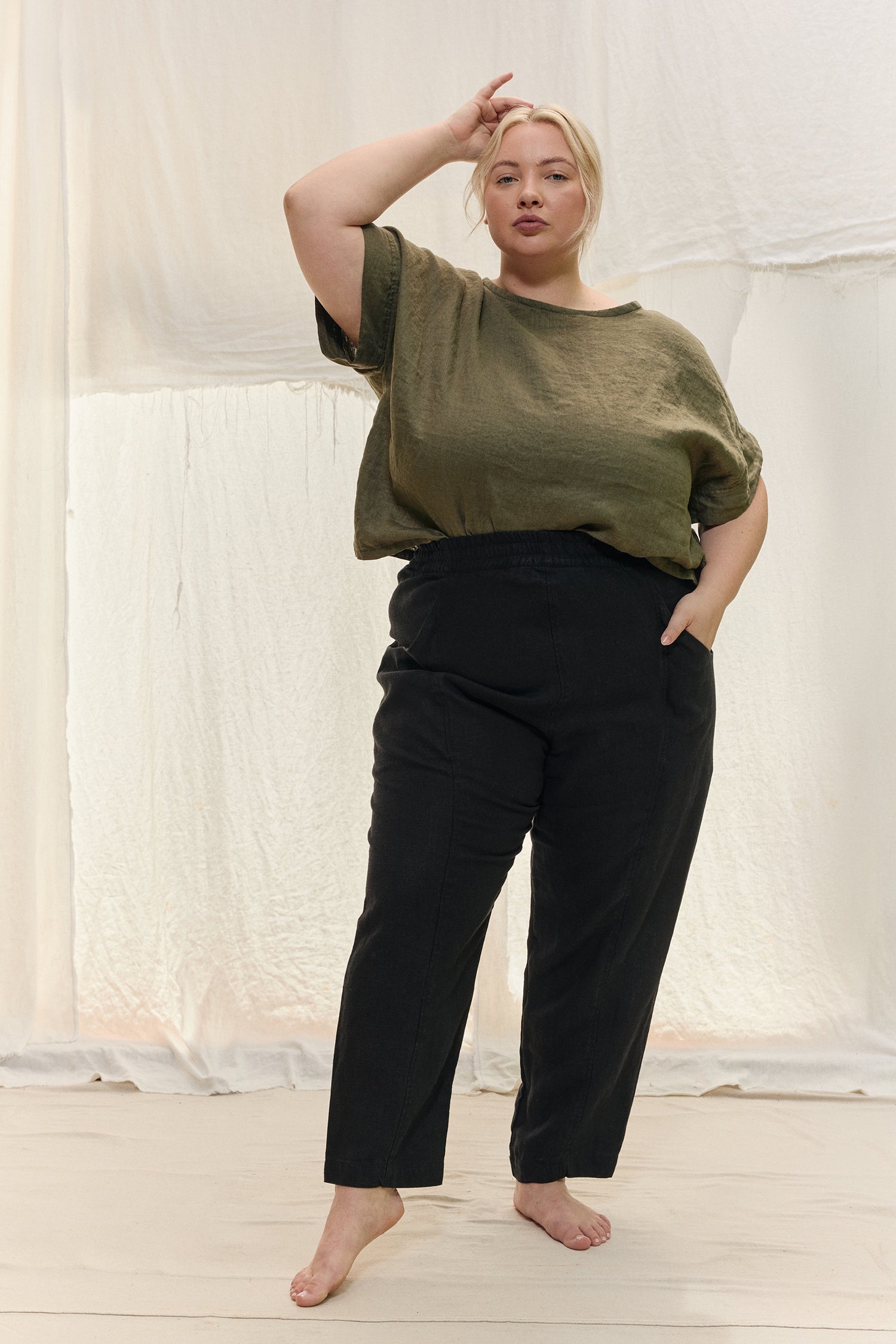 Georgia Tee in Lightweight Linen Lichen#color_lichen