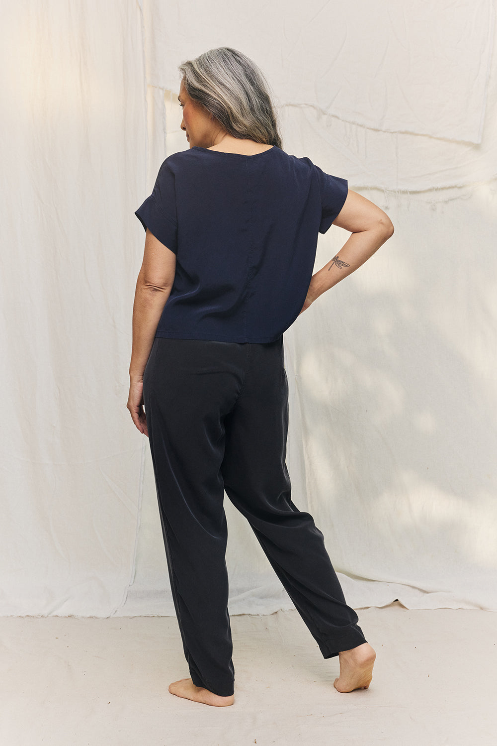 Georgia Tee in Washable Silk Midnight#color_midnight