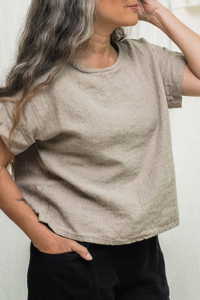 Georgia Tee in Midweight Linen Flax#color_flax