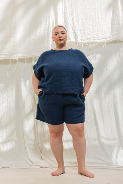 Georgia Tee in Midweight Linen Indigo#color_indigo