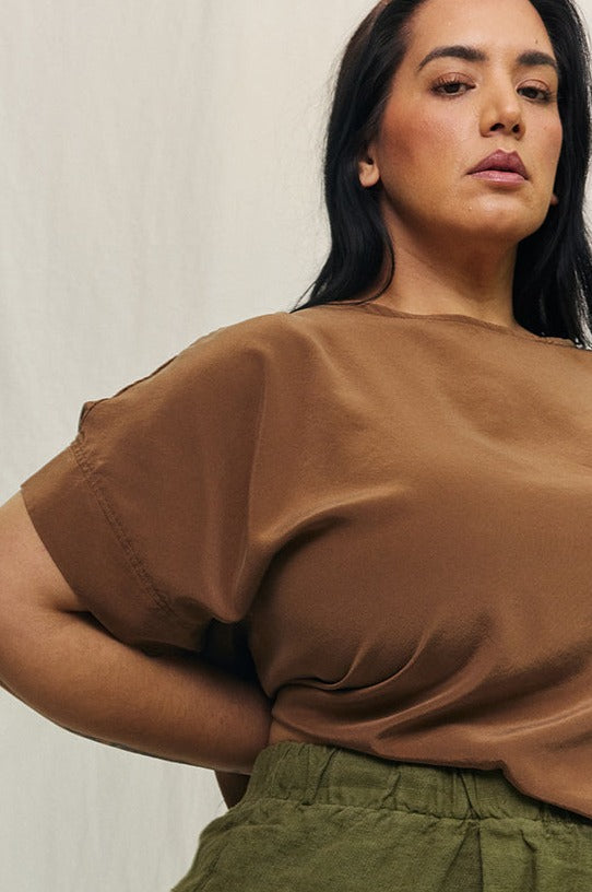 Georgia Tee in Washable Silk Ochre#color_ochre