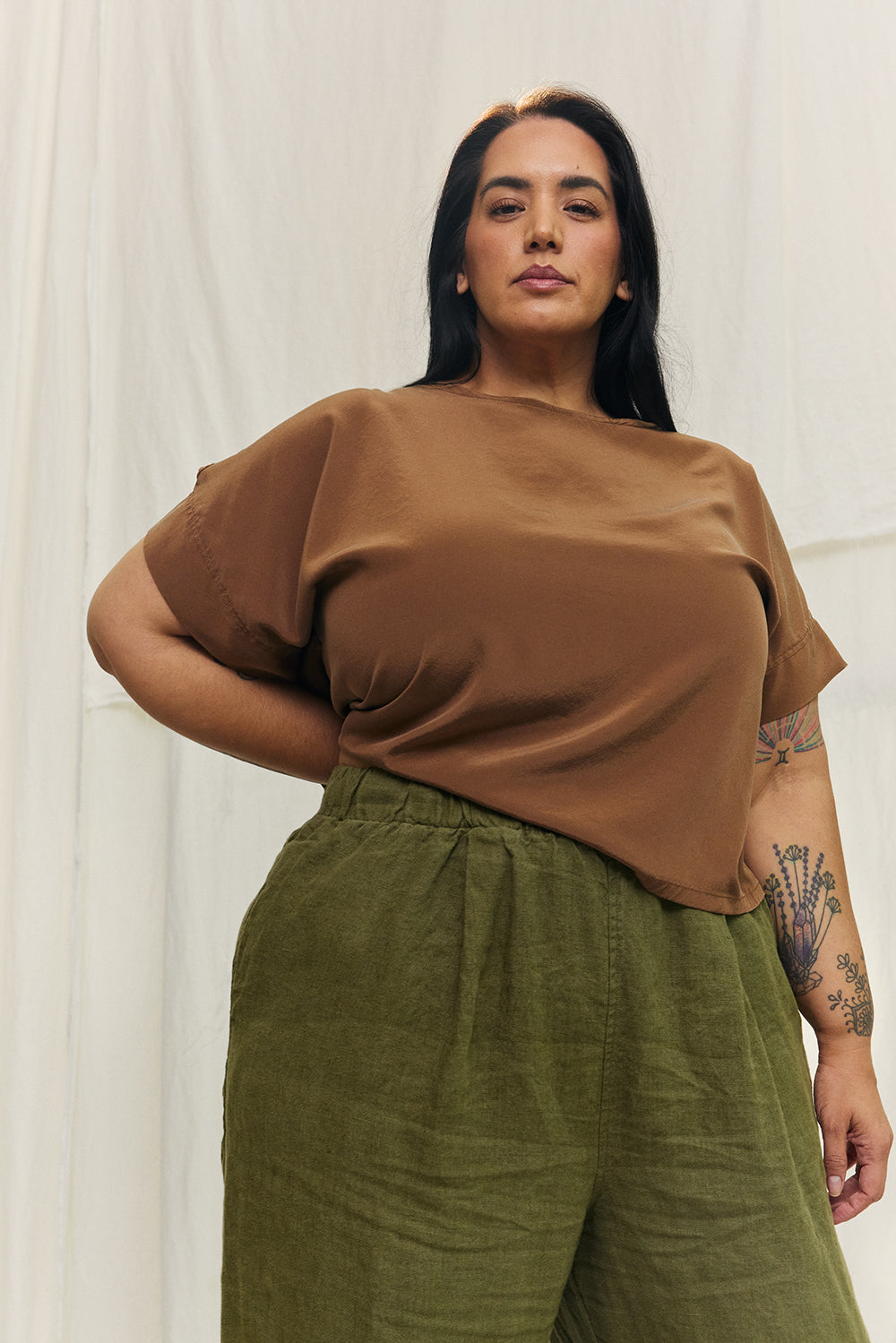 Georgia Tee in Washable Silk Ochre#color_ochre