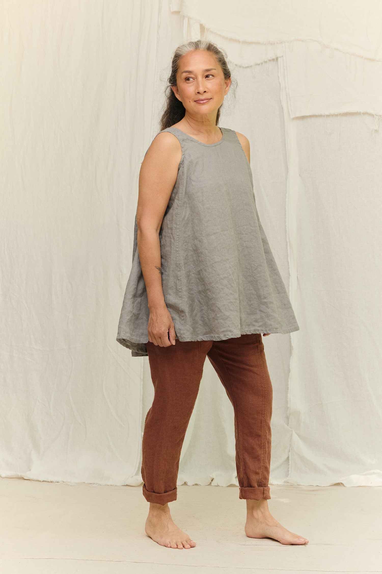 Harlow Tunic in Lightweight Linen Overcast#color_overcast