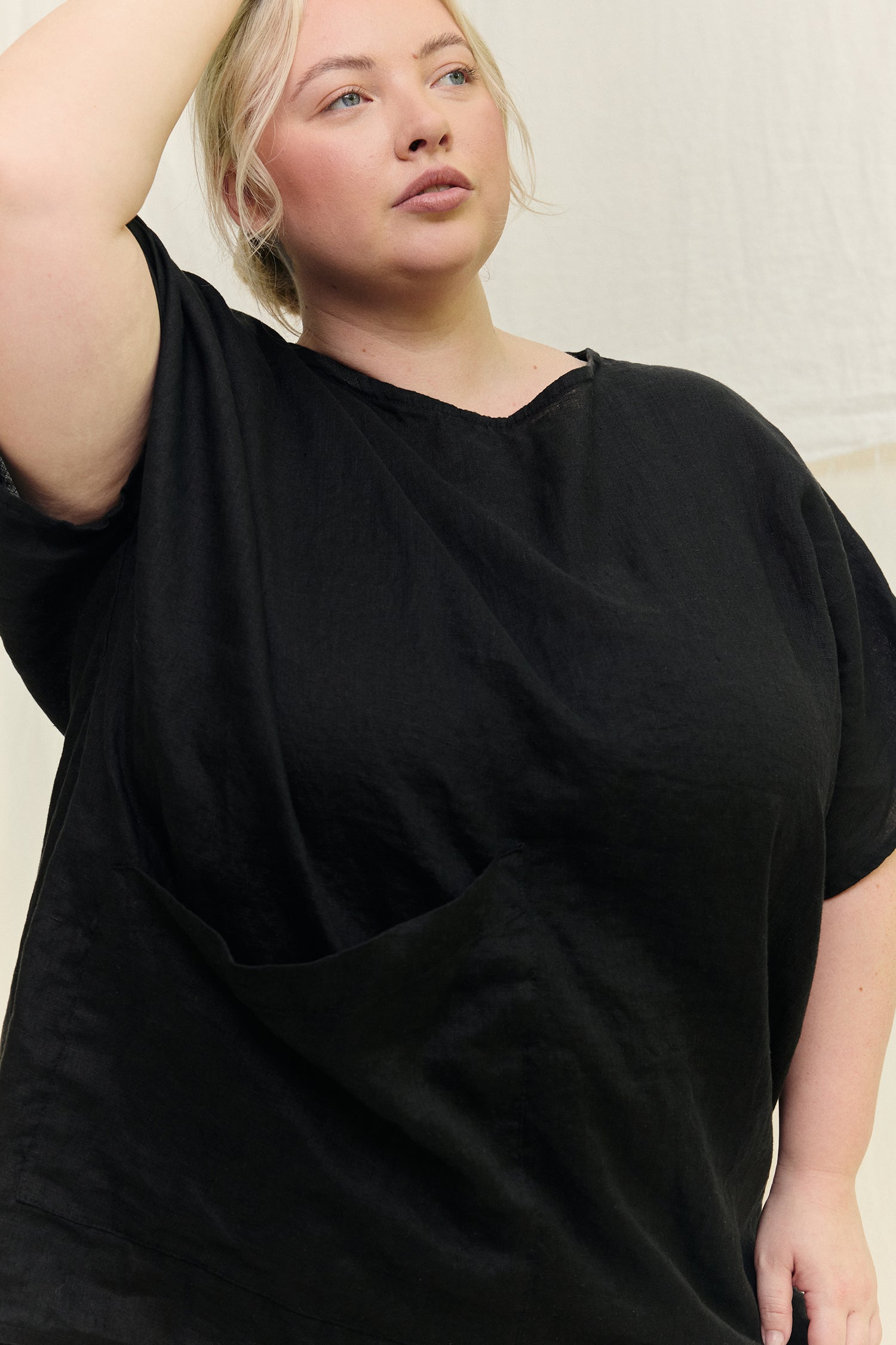 Harper Tunic in Lightweight Linen Ink#color_ink