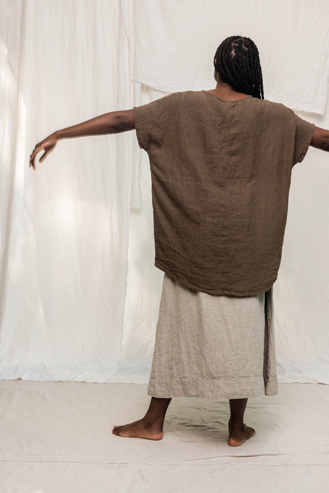 Harper Tunic in Midweight Linen cacao#color_cacao