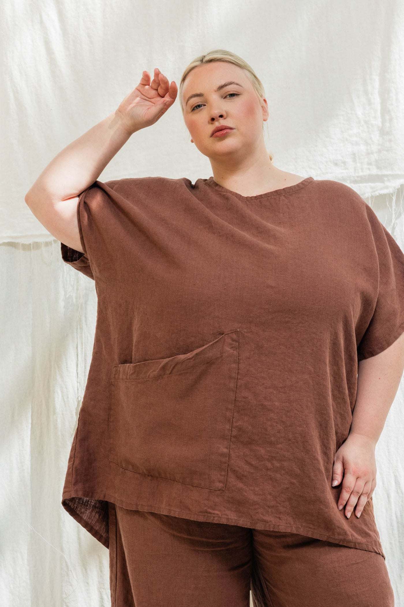 Harper Tunic in Midweight Linen Cedar#color_cedar