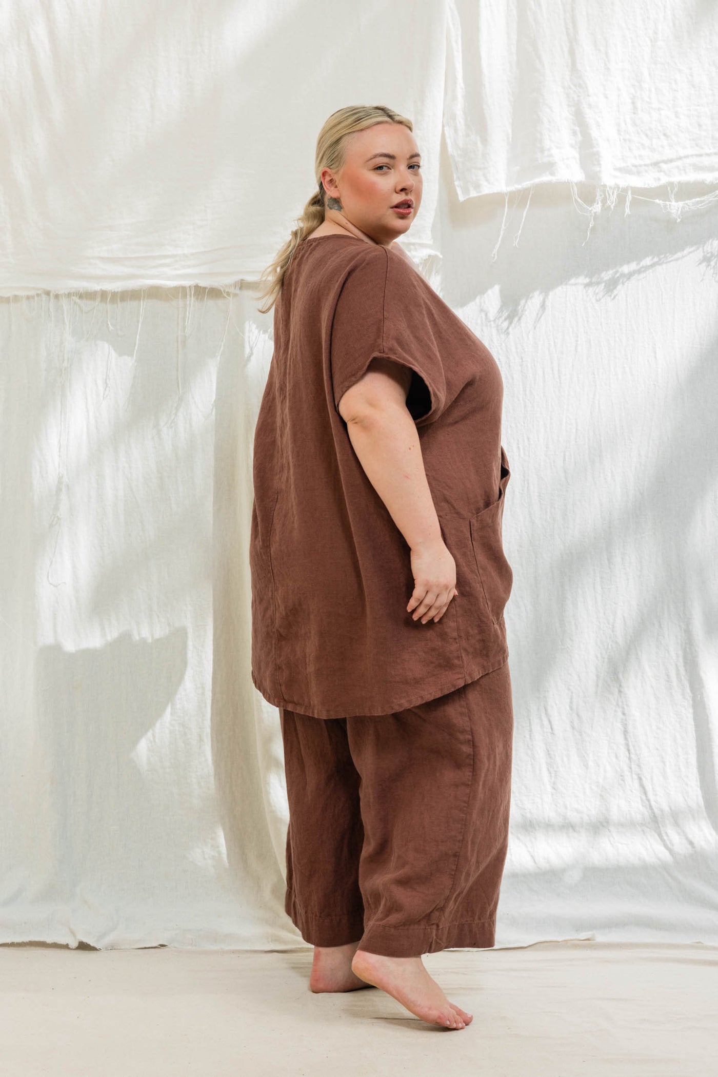 Harper Tunic in Midweight Linen Cedar#color_cedar