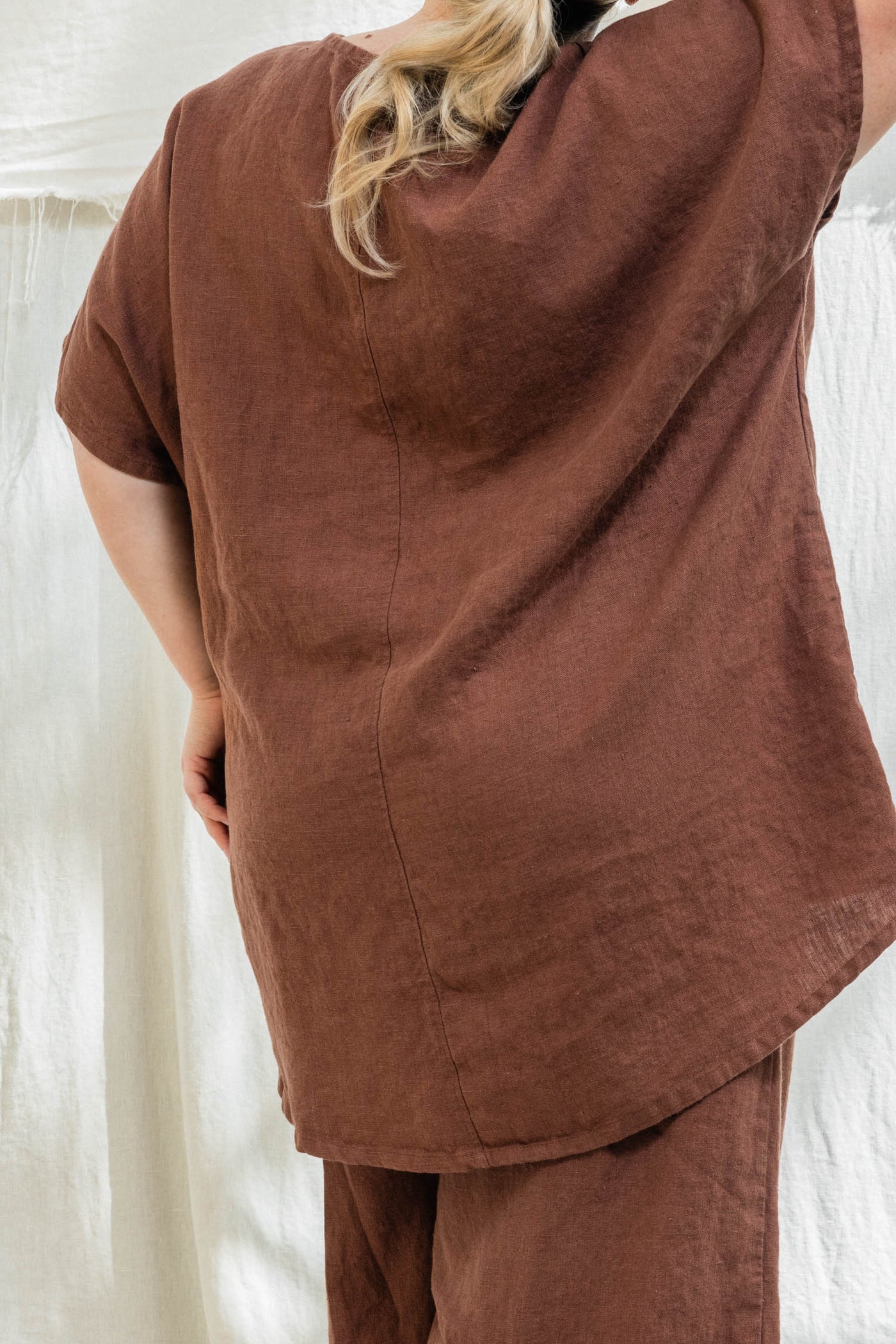 Harper Tunic in Midweight Linen Cedar#color_cedar