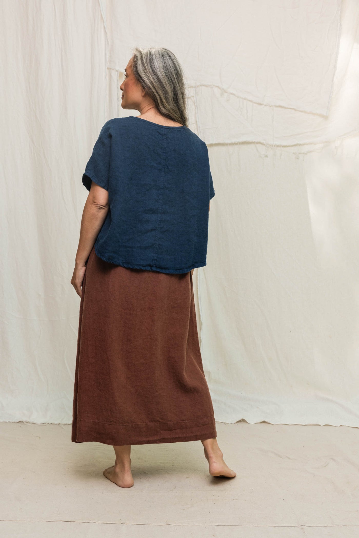 Linn Tee in Midweight Linen Indigo#color_indigo