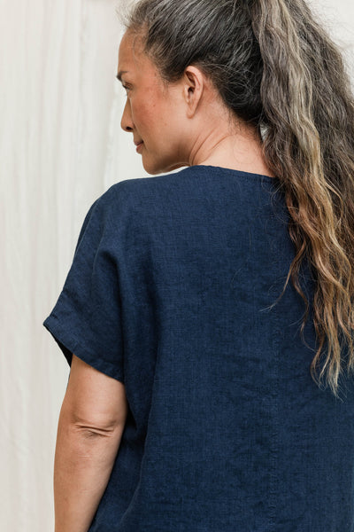 Harper Tunic in Midweight Linen Indigo#color_indigo