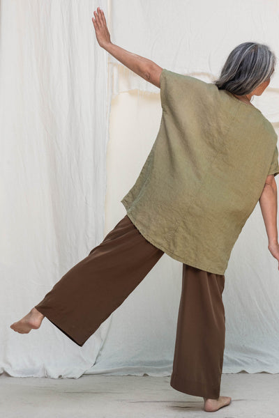 Harper Tunic in Midweight Linen Pear#color_pear