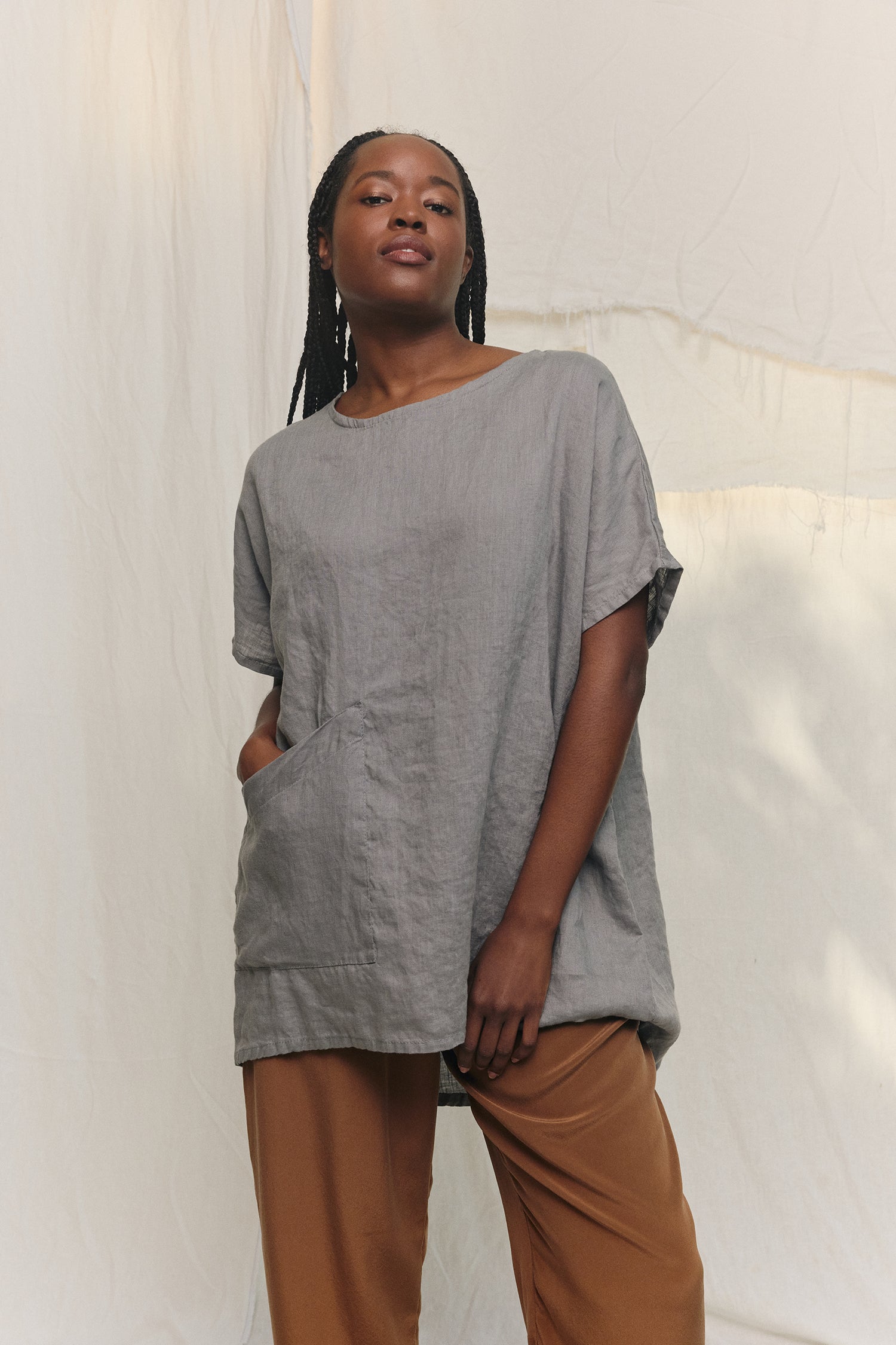 Harper Tunic in Lightweight Linen Overcast#color_overcast