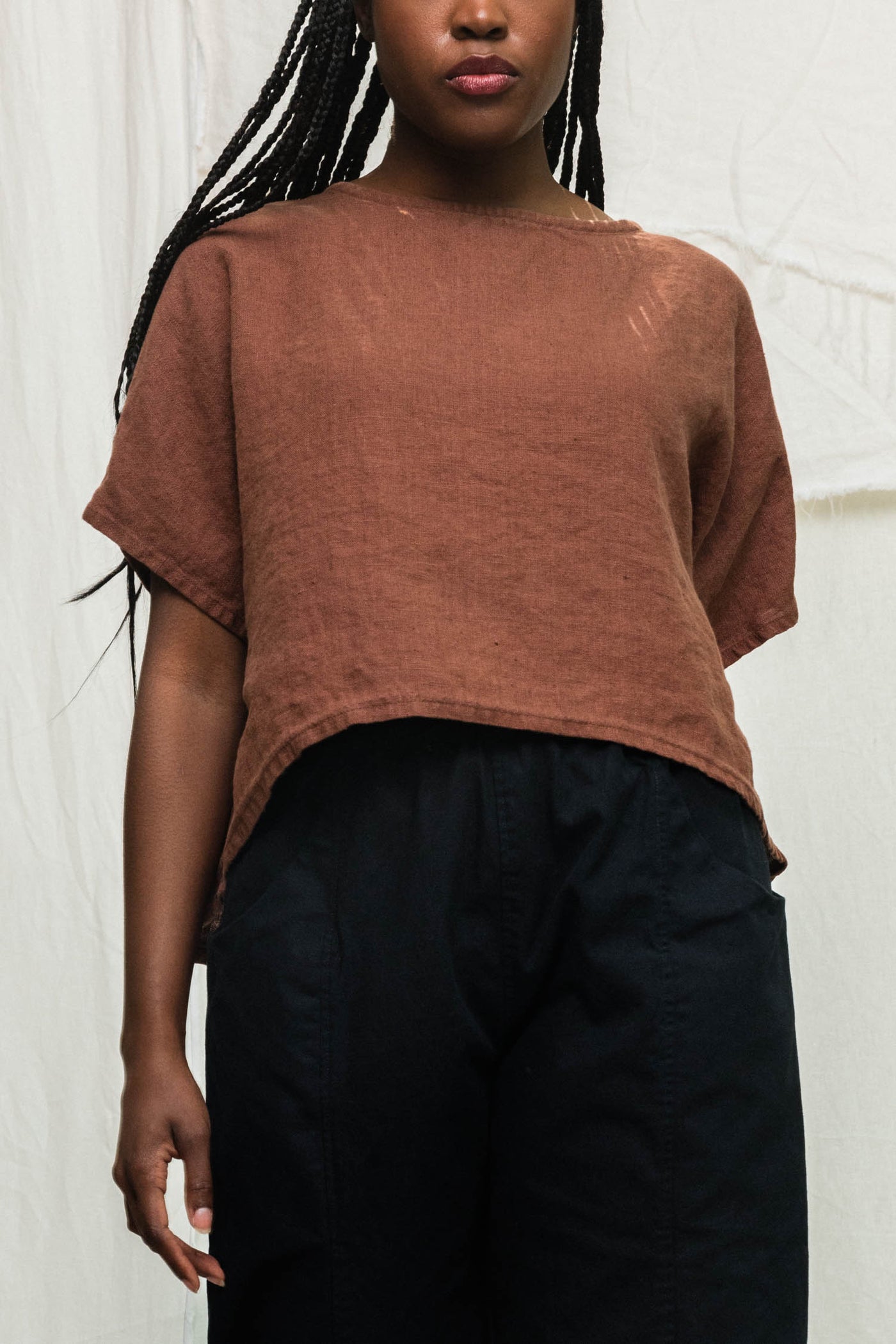 Linn Tee in Midweight Linen Cedar#color_cedar