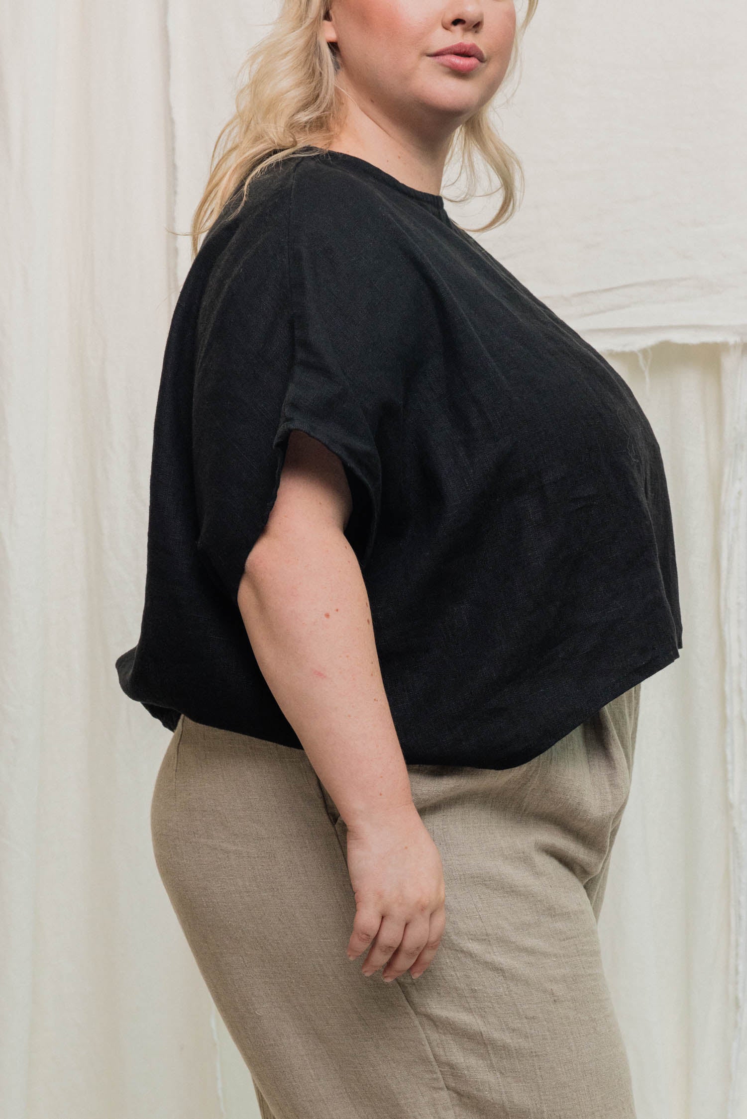 Linn Tee in Midweight Linen Ink#color_ink