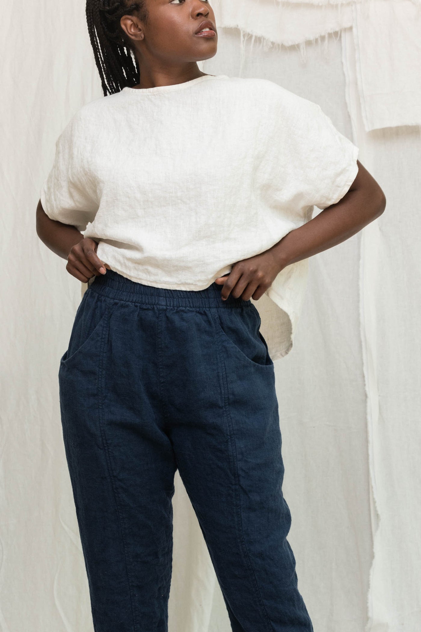 Linn Tee in Midweight Linen Salt#color_salt