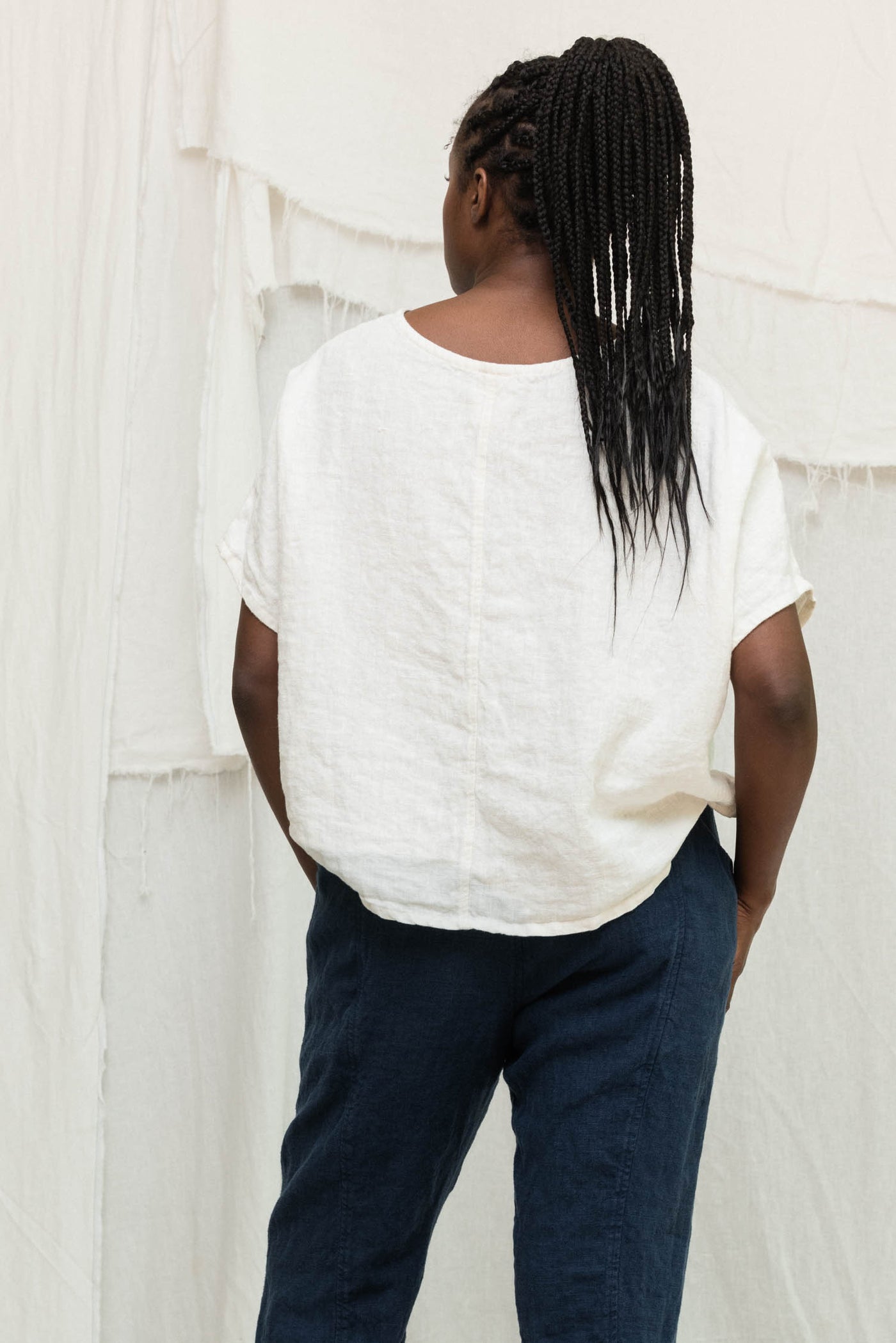 Linn Tee in Midweight Linen Salt#color_salt