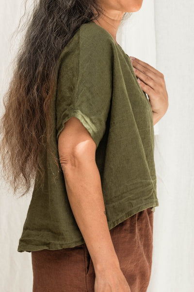 Linn Tee in Midweight Linen Verte#color_verte