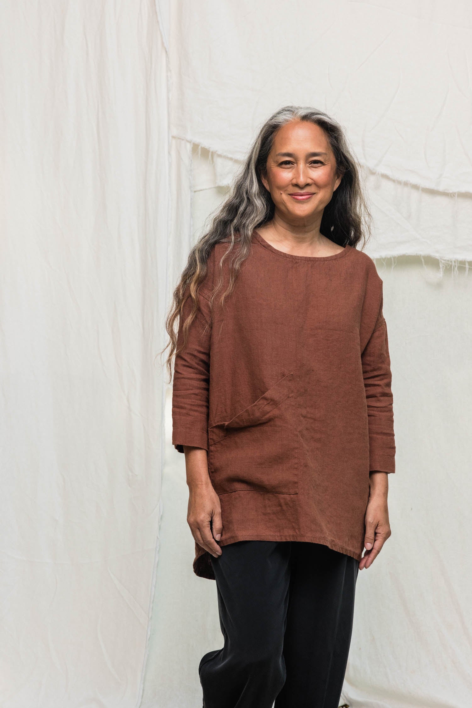 Long Sleeve Harper Tunic in Midweight Linen cedar#color_cedar