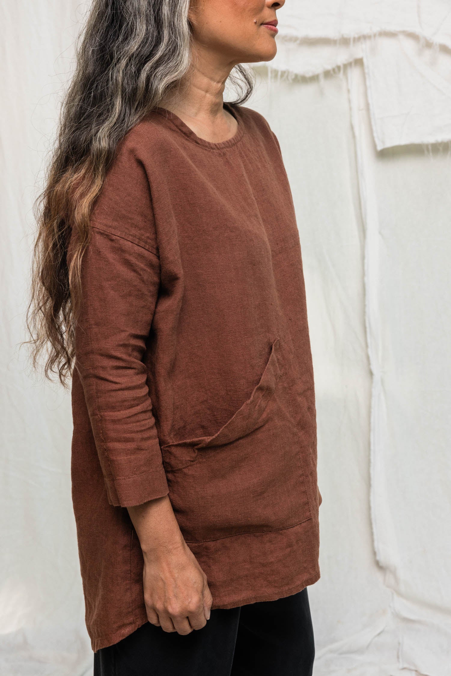 Long Sleeve Harper Tunic in Midweight Linen cedar#color_cedar