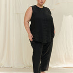 Sleeveless Kara Snap Top in Lightweight Linen Ink#color_ink