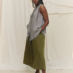 Sleeveless Kara Snap Top in Lightweight Linen Overcast#color_overcast
