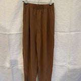 Andy Trouser in Silk Crepe, Moss, Size M-Regular | SAMPLE SALE