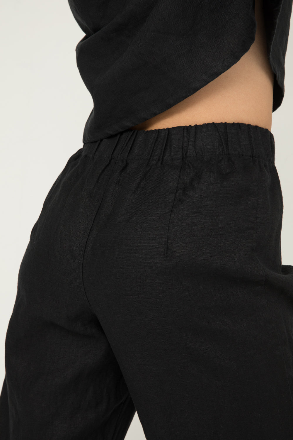 Andy Trouser in Midweight Linen Black#color_black
