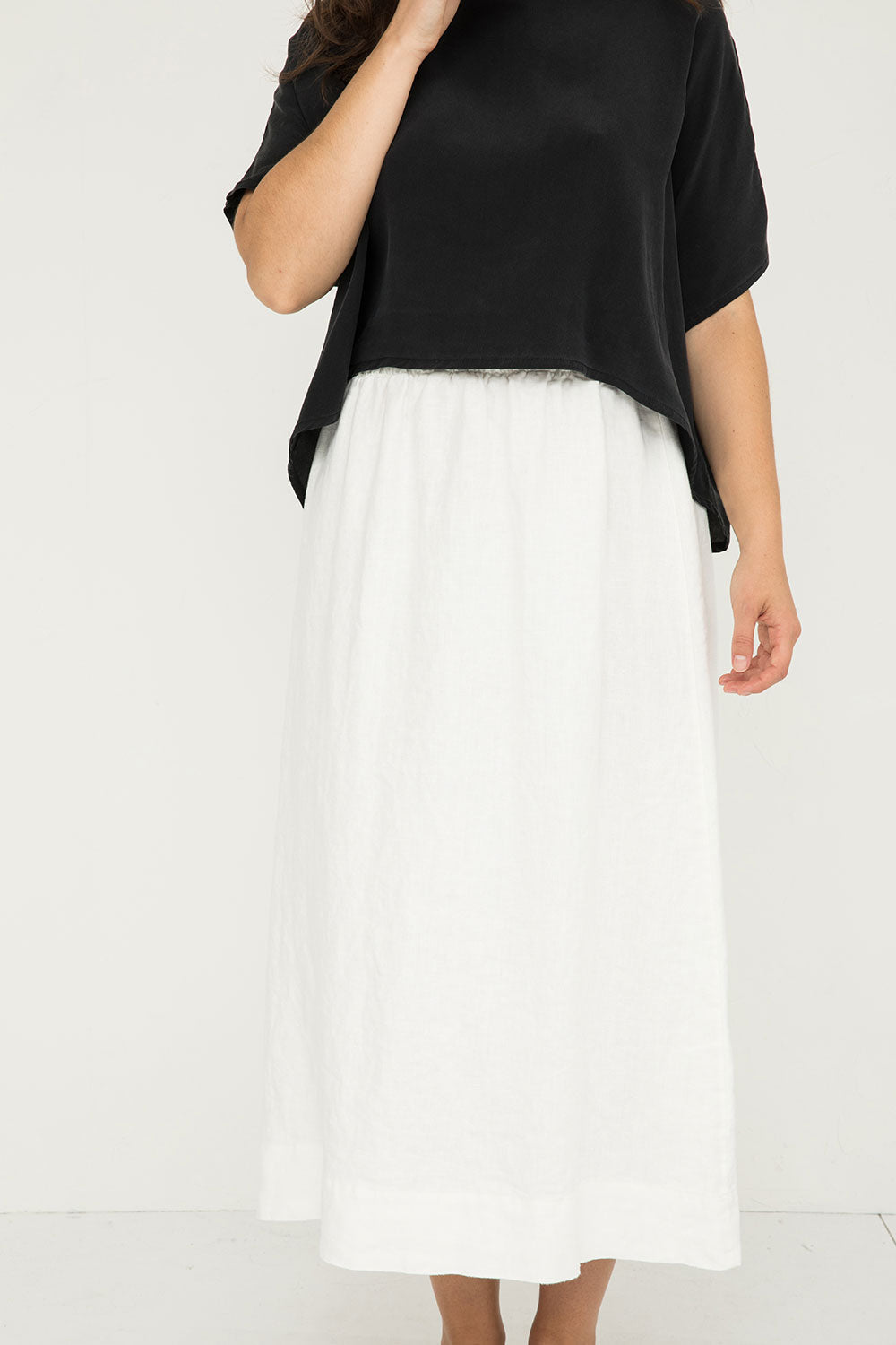 Bel Skirt in Midweight Linen Ivory#color_ivory