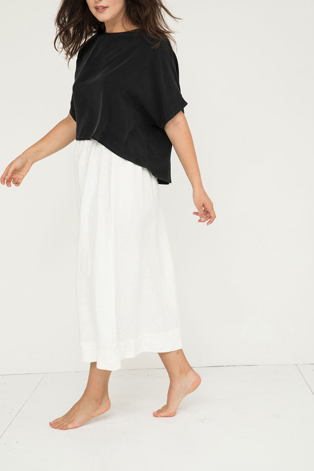 Bel Skirt in Midweight Linen Ivory#color_ivory