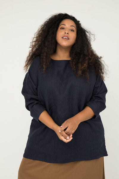 Long Sleeve Harper Tunic in Midweight Linen Navy#color_navy