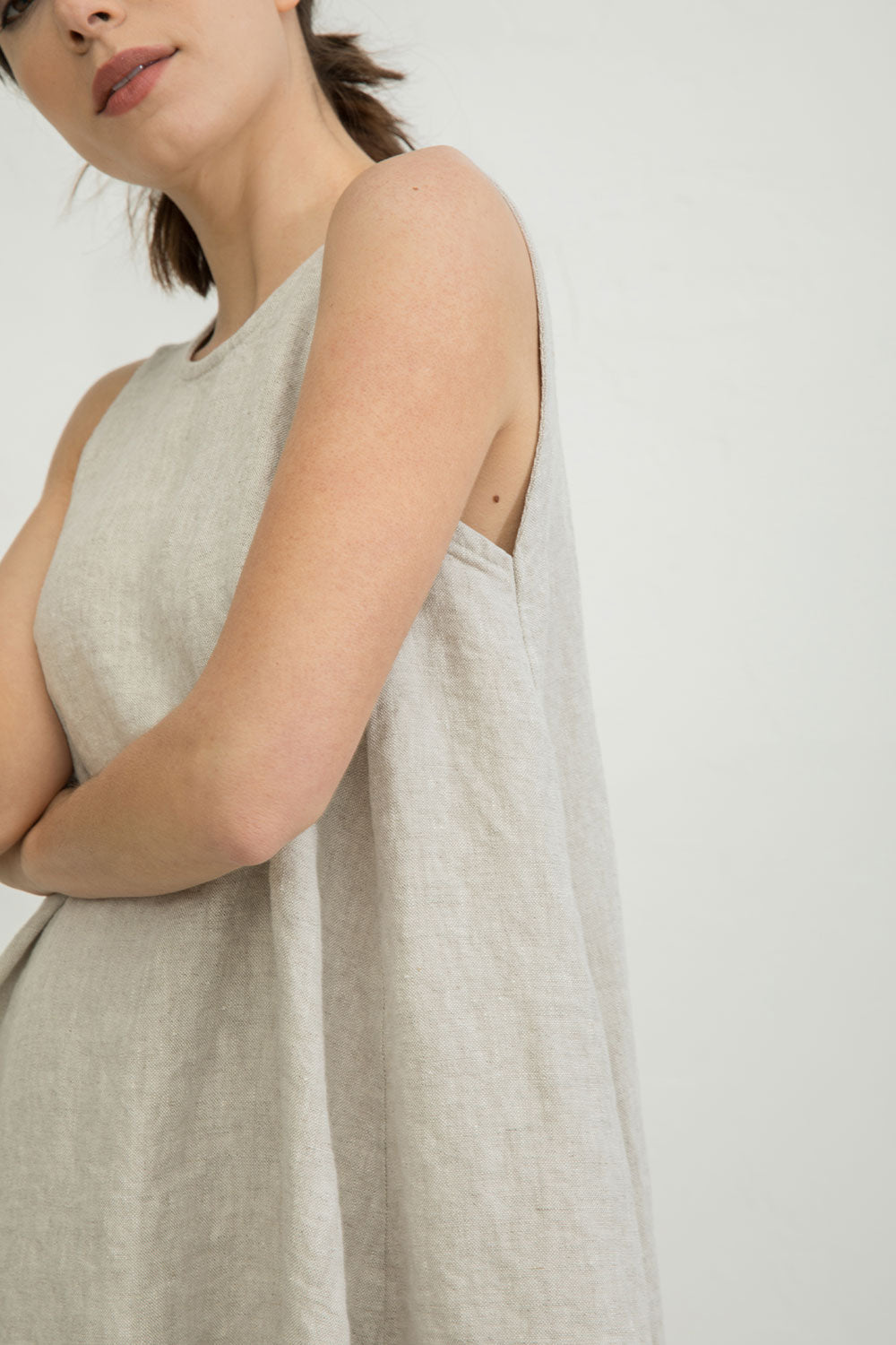 Harlow Dress in Midweight Linen Flax#color_flax